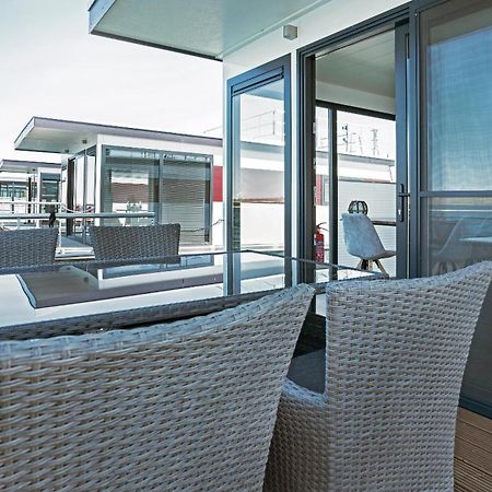 Geiseltalsee Hausboot - Floating House - Hausboot Junior Braunsbedra Luaran gambar