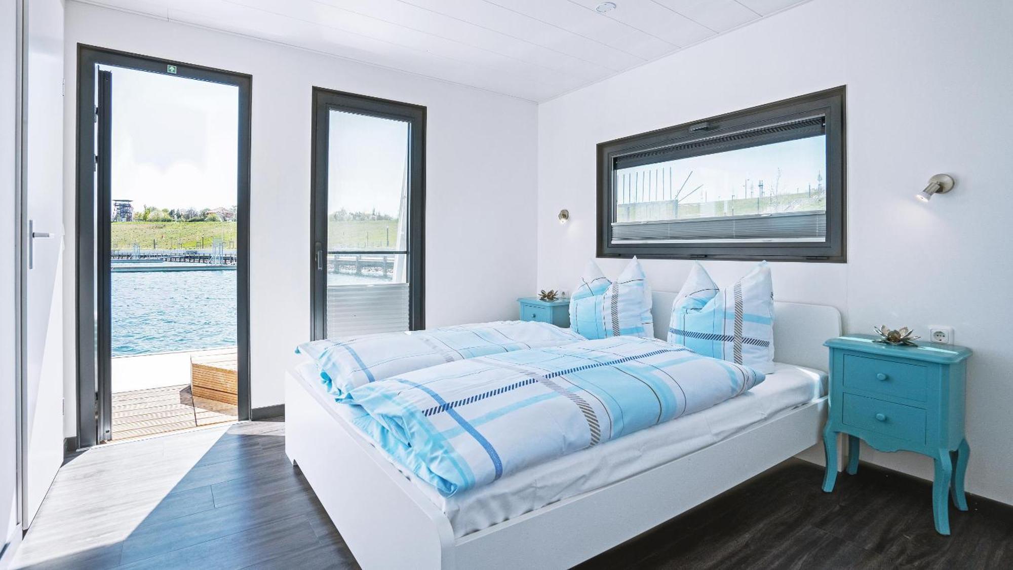 Geiseltalsee Hausboot - Floating House - Hausboot Junior Braunsbedra Luaran gambar